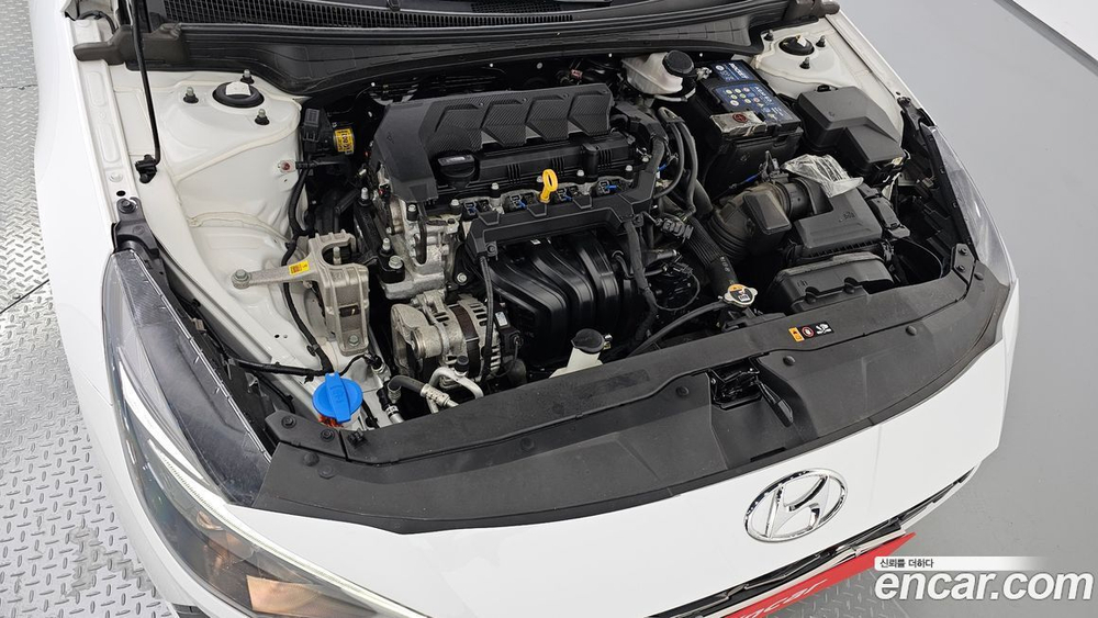 Hyundai Avante (CN7) 1.6 (12.2021)