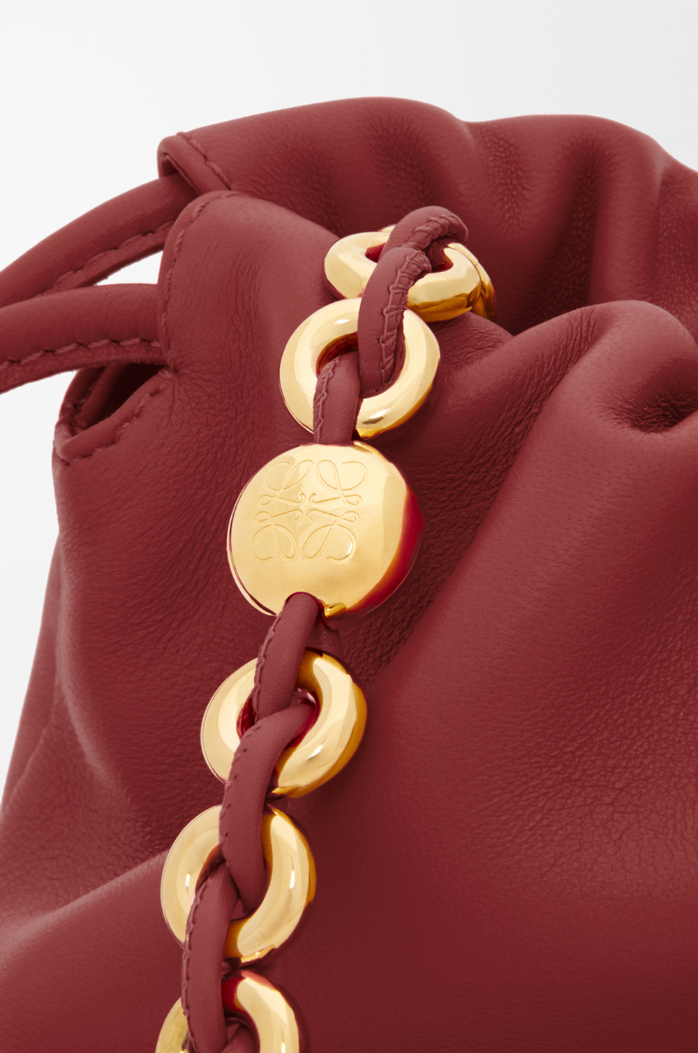 Loewe Сумка Flamenco среднего размера из мягкой кожи ягненка наппа, красный