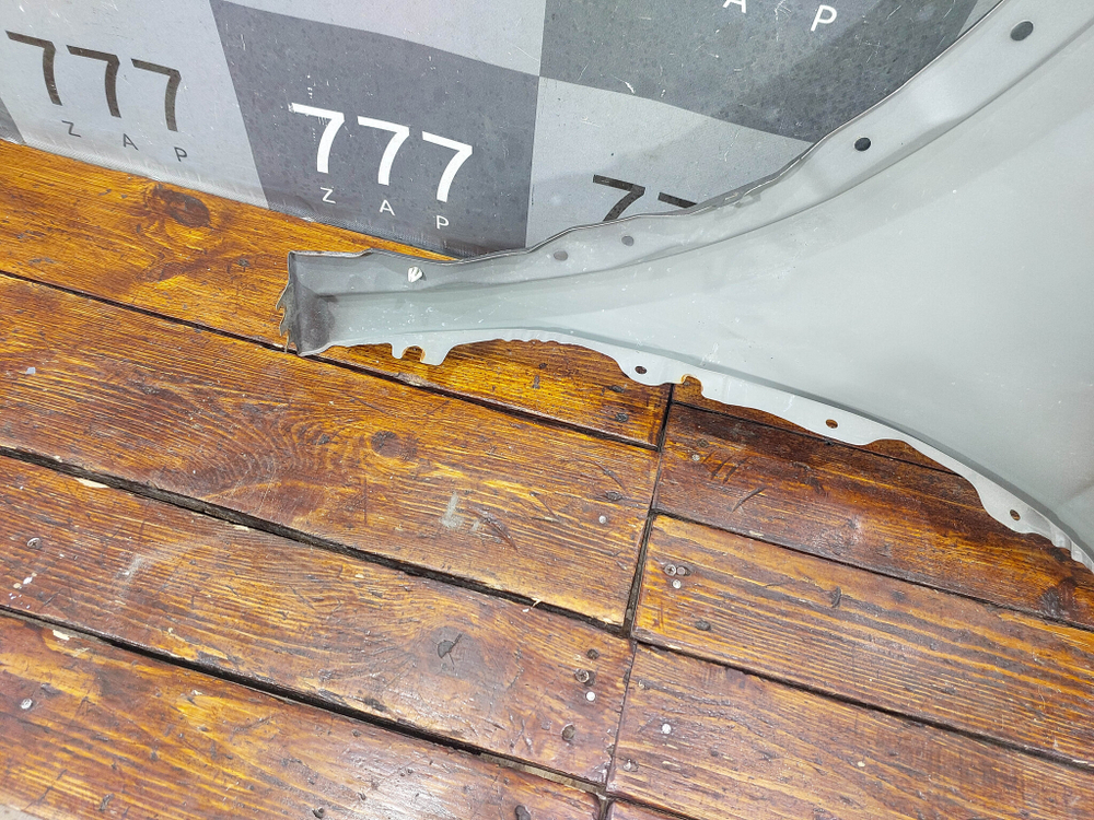 Крыло переднее правое DongFeng 580 1 16-нв Б/У Оригинал 8403211SA01BD