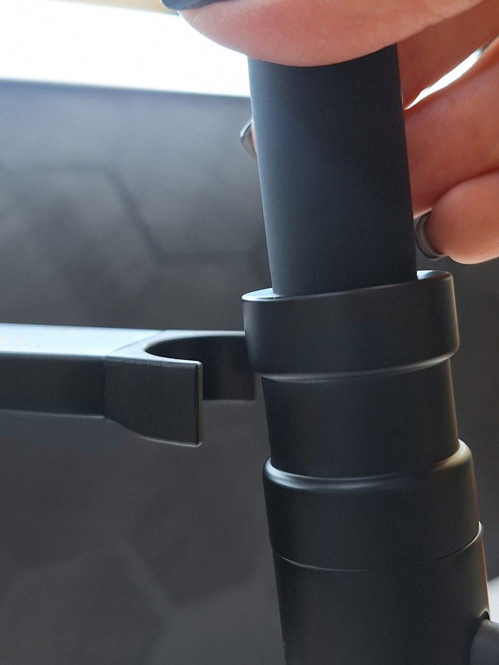 Смеситель для кухни с гибким изливом AltroBagno Flusso 050204 MB