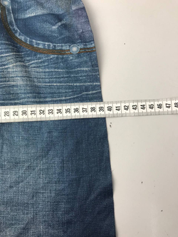 Юбка  лаконичная 40/44 размер