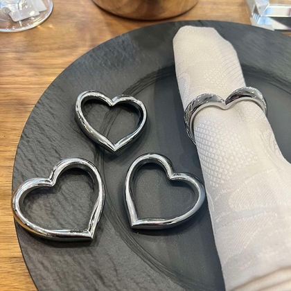 Набор из 4-х колец для салфеток Сердца