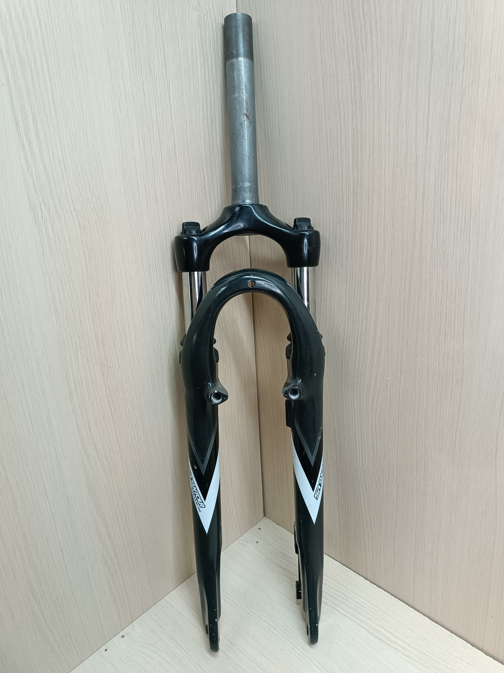 Вилка для велосипеда SR Suntour Nex 4000