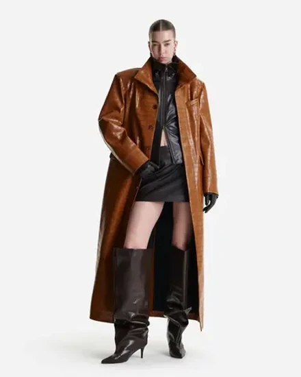 Пальто из экокожи под рептилию