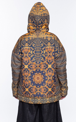 Двусторонняя куртка «Легенда», по мотивам фрагмента мозаики "Пеликан" в Ахенском соборе и рисунков китайского дракона.