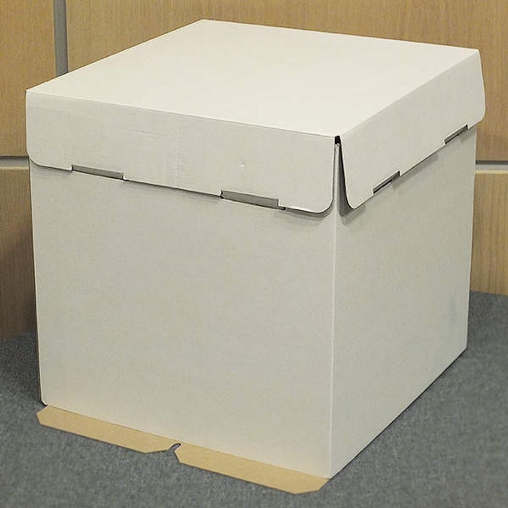 Коробка для торта 36*36*26 см
