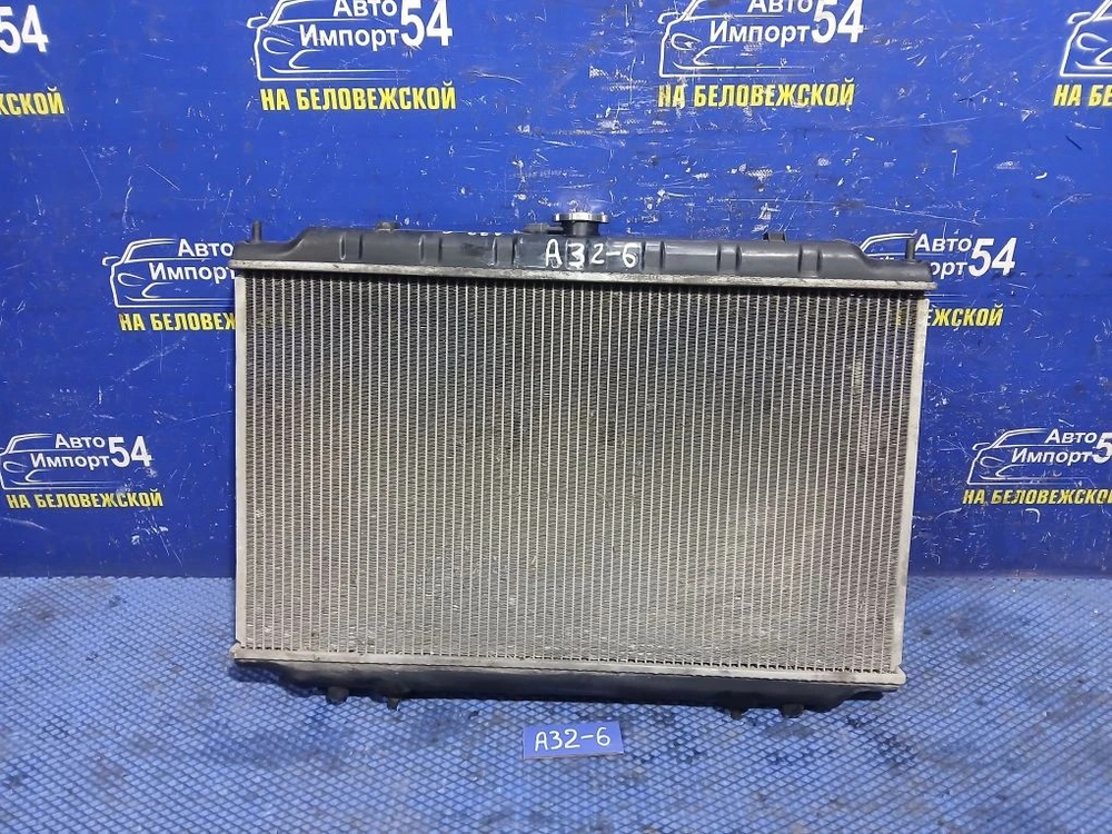 Радиатор двигателя NISSAN CEFIRO 1994