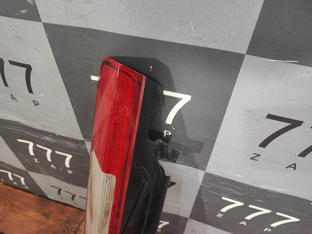 Фонарь задний левый Ford Focus 2 08-11 Б/У Оригинал 1520769