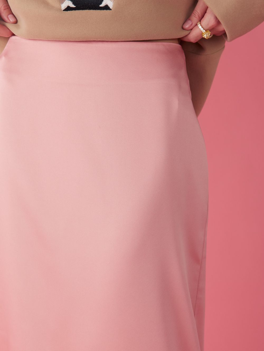 ЮБКА САТИНОВАЯ С ПЕРЬЯМИ PINK