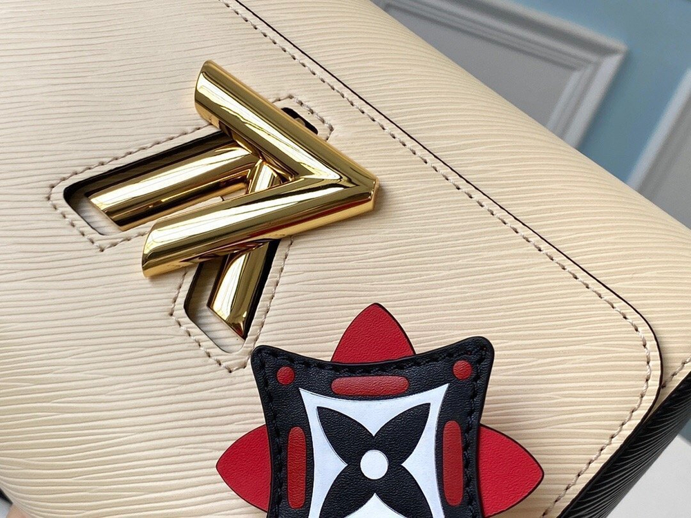 Louis Vuitton Twist MM