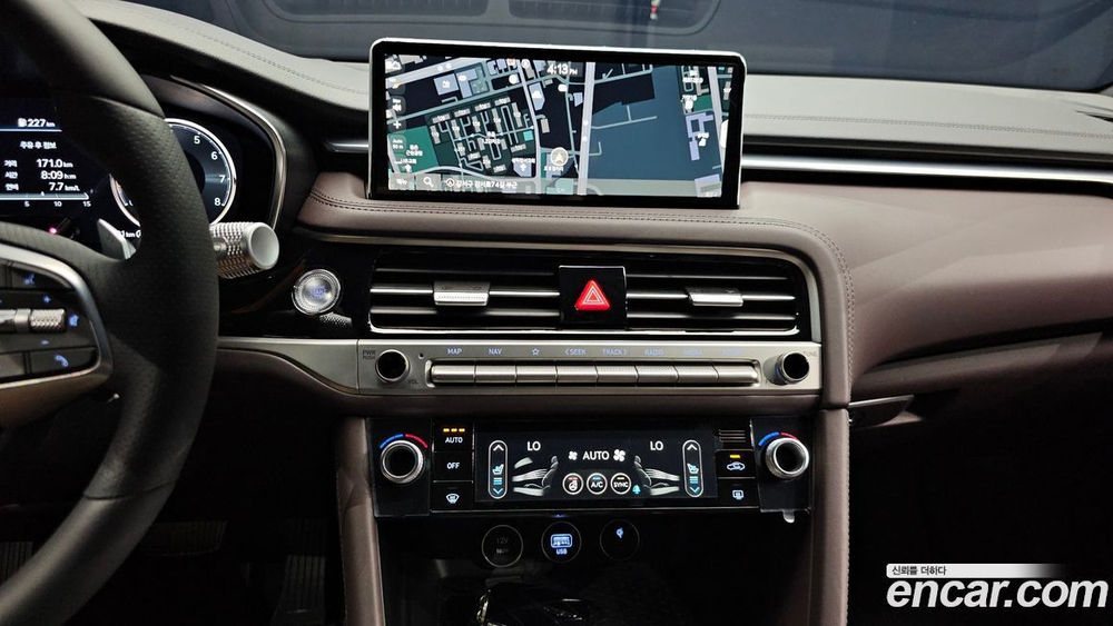 Genesis The New G70 Бензин 2.5T 2WD (07.2023)