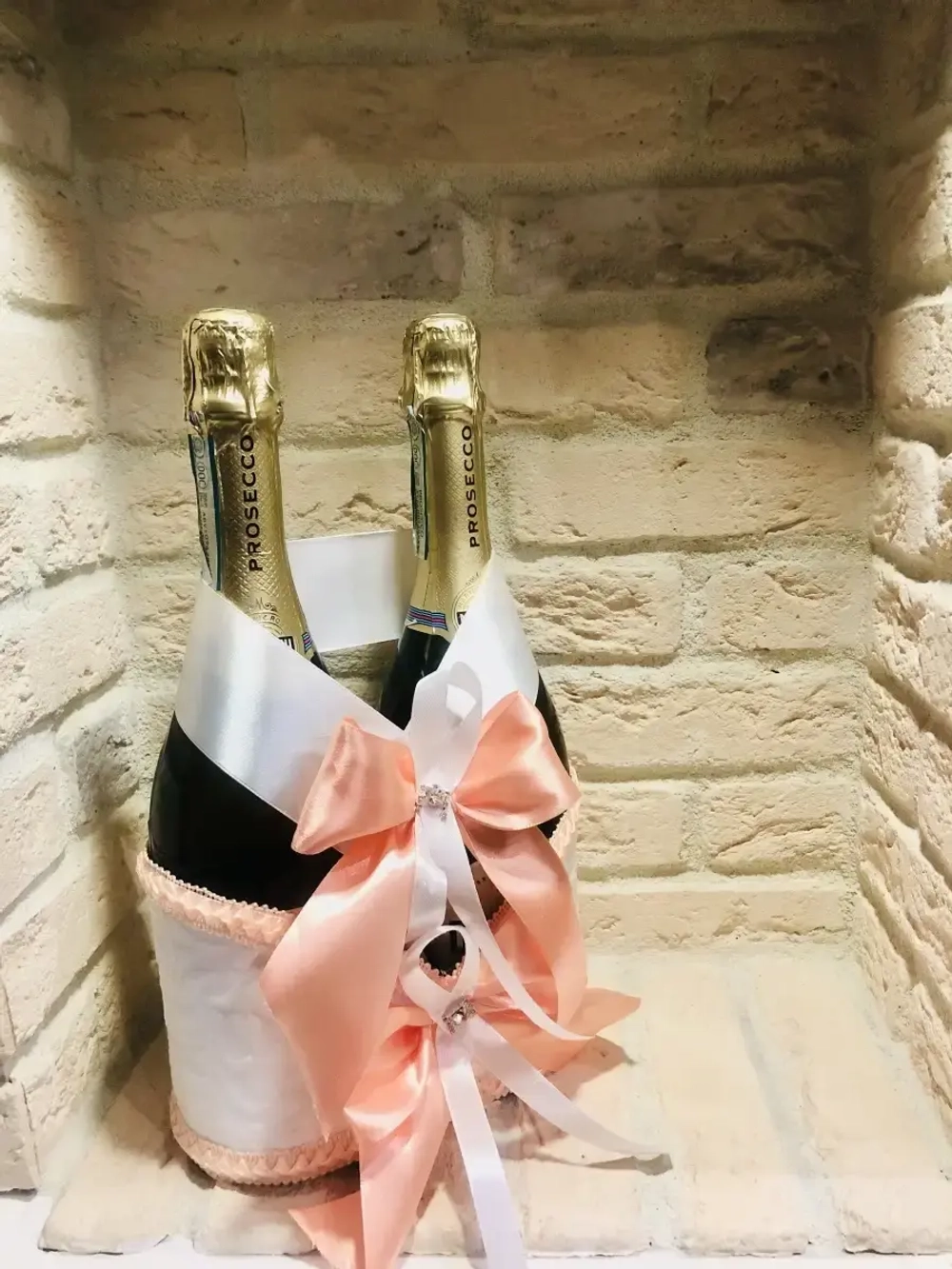 Украшение на шампанское