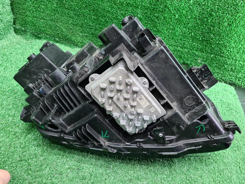 Фара левая Geely Tugella (2019-2024) LED