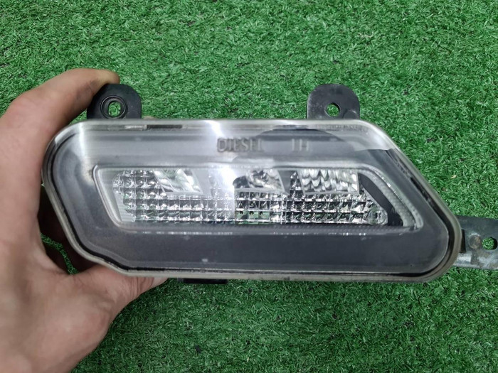 Фонарь заднего хода левый Genesis GV80 (20-23)