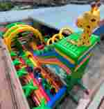 Коммерческий надувной батут «Зоопарк» с крышей, 15*7*9 м.