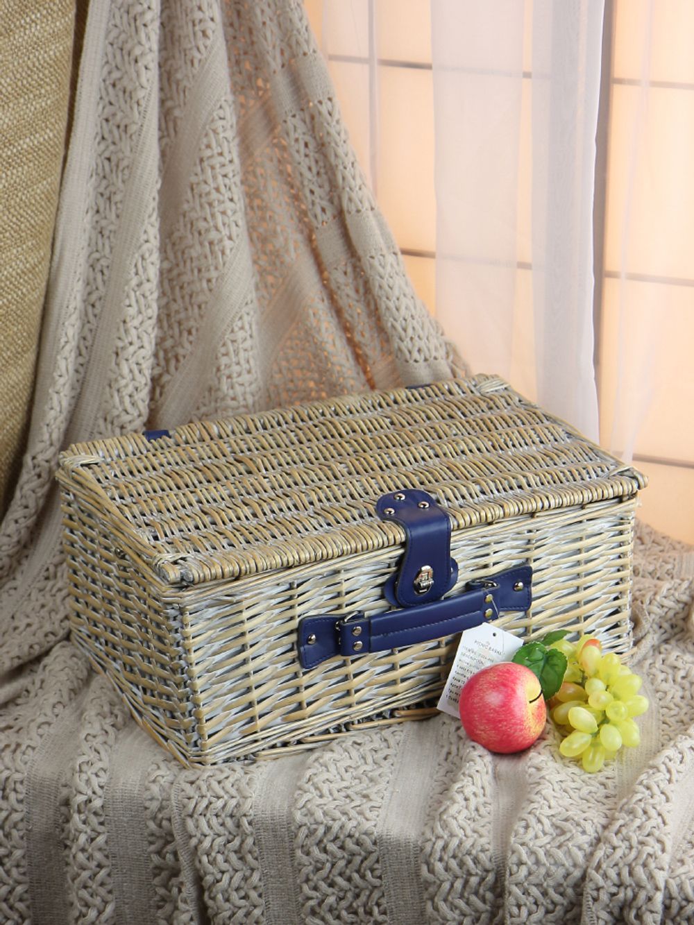 HOLYDAY BASKET Набор для пикника с термосумкой на 4 персоны