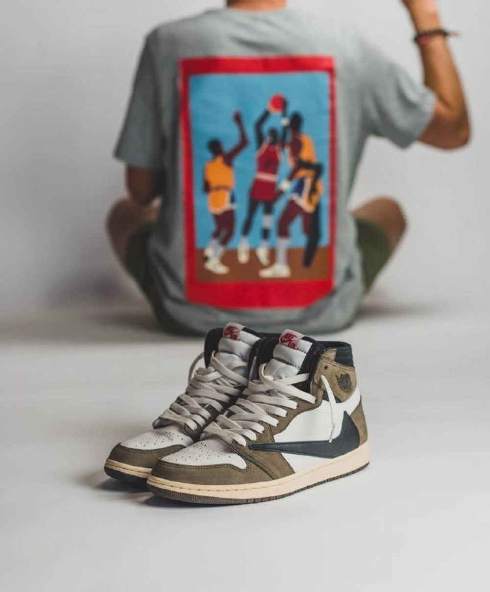 Кроссовки Nike Travis Scott