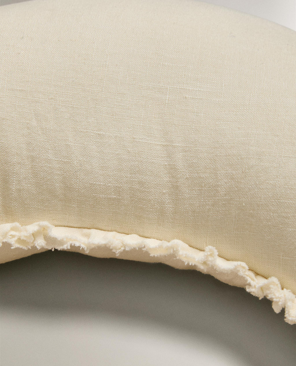 Декоративная подушка детская Zara Home, бежевый, 6601/009