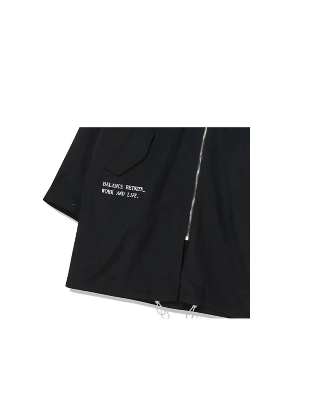 Удлиненная ветровка с капюшоном