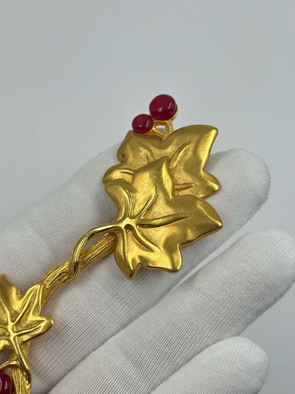 Брошь Веточка Givenchy