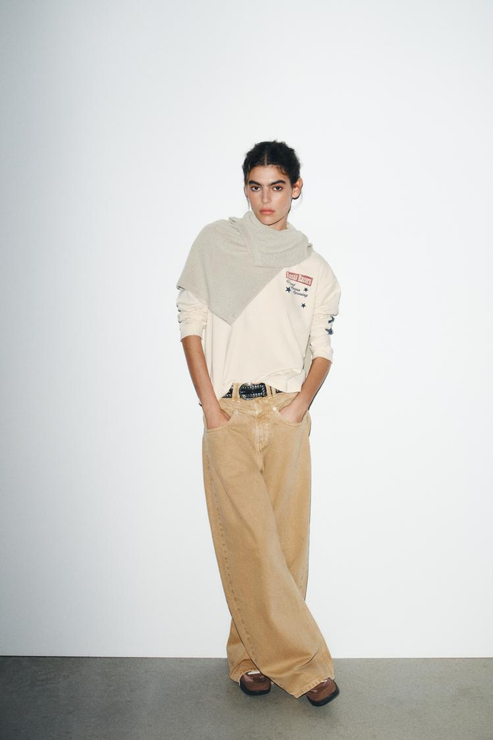 ZARA ХЛОПКОВАЯ ФУТБОЛКА С ПРИНТОМ, ЭКРЮ