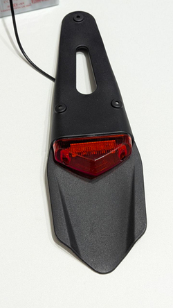 Крыло заднее со стоп-сигналом (универсальное) мотоцикл, питбайк, мопед