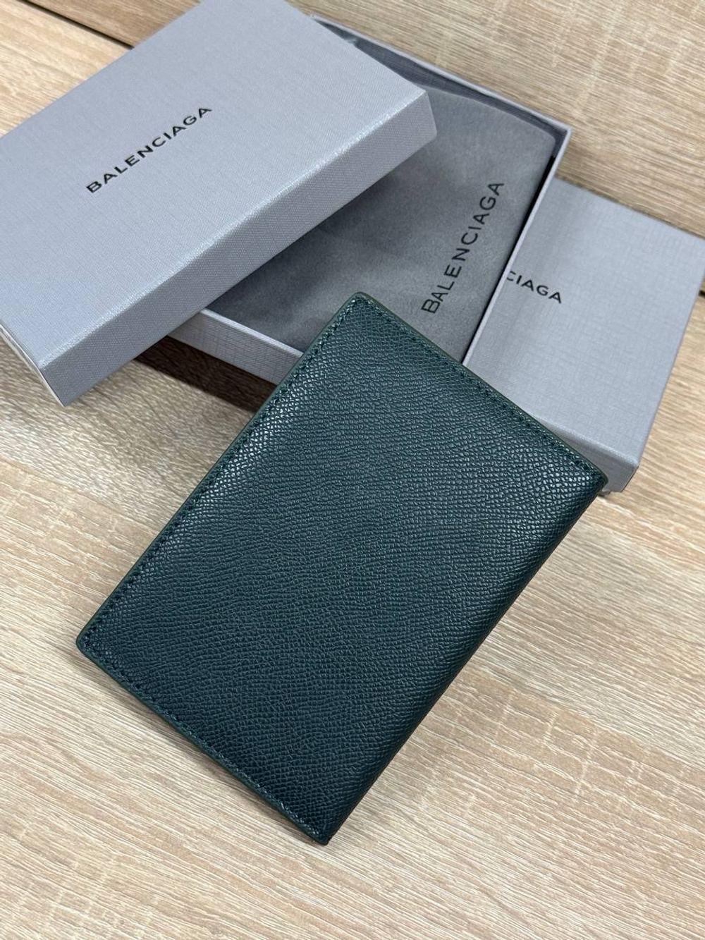 Обложка на паспорт Balenciaga