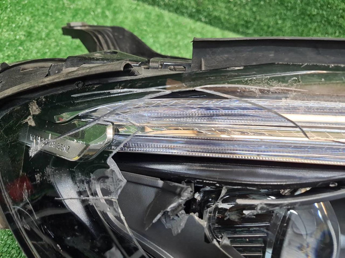 Фара правая Mercedes GLE V167 (2018-2024) LED