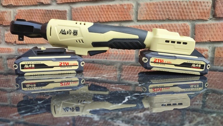 Аккумуляторный инструмент Трещетка Feng Bao FB-407