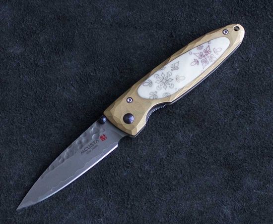 Складной нож Mcusta Platinum label Yukisho Snow Crystal MCPV-001 c клинком из стали VG-1, рукоять Corian / латунь