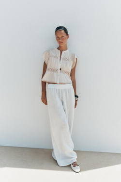 ZARA ТОП В СТИЛЕ РУСТИК С КРУЖЕВОМ КРОШЕ, СВЕТЛО-БЕЖЕВЫЙ