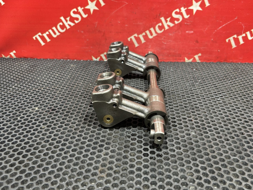 Вал рокеров в сборе 2021г