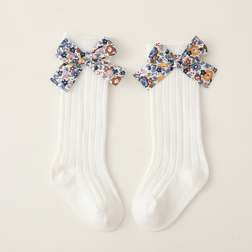 Носки деткие с бантиками "Cutie" 5-8 лет, белые