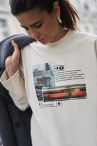 Лонгслив оверсайз с велюровым эффектом "Молоко" женский