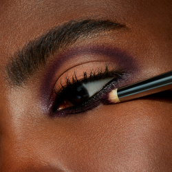 MAC Cosmetics Powder Kiss Soft Matte Eye Shadow - Тушь для ресниц оттенок P for Potent, 1 g