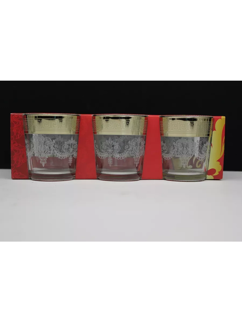 Стакан для напитков сока и воды