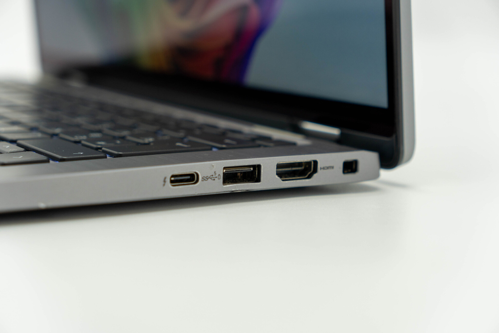 Dell Latitude 7330 2 in 1 ( i7-1265U )