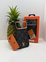 Накладка LOUIS VUITTON С КАРМАНОМ для iPhone 17 Pro Max