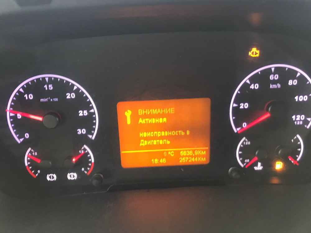 КамАЗ 5490 4x2 Седельный тягач 5490-S5 (Дизель/Газ, 12,0 л, 401 л.с., МТ)
