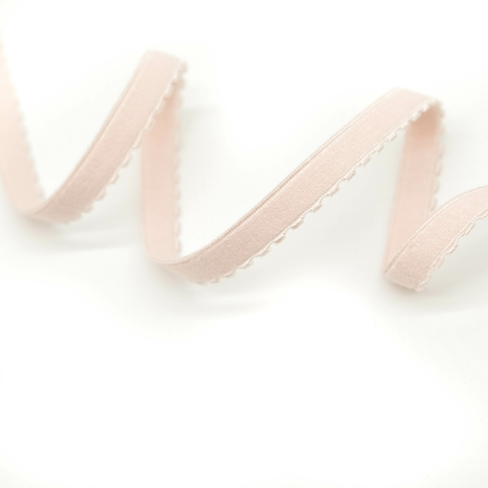 Резинка отделочная с фестончатым краем ПУДРА, 10мм