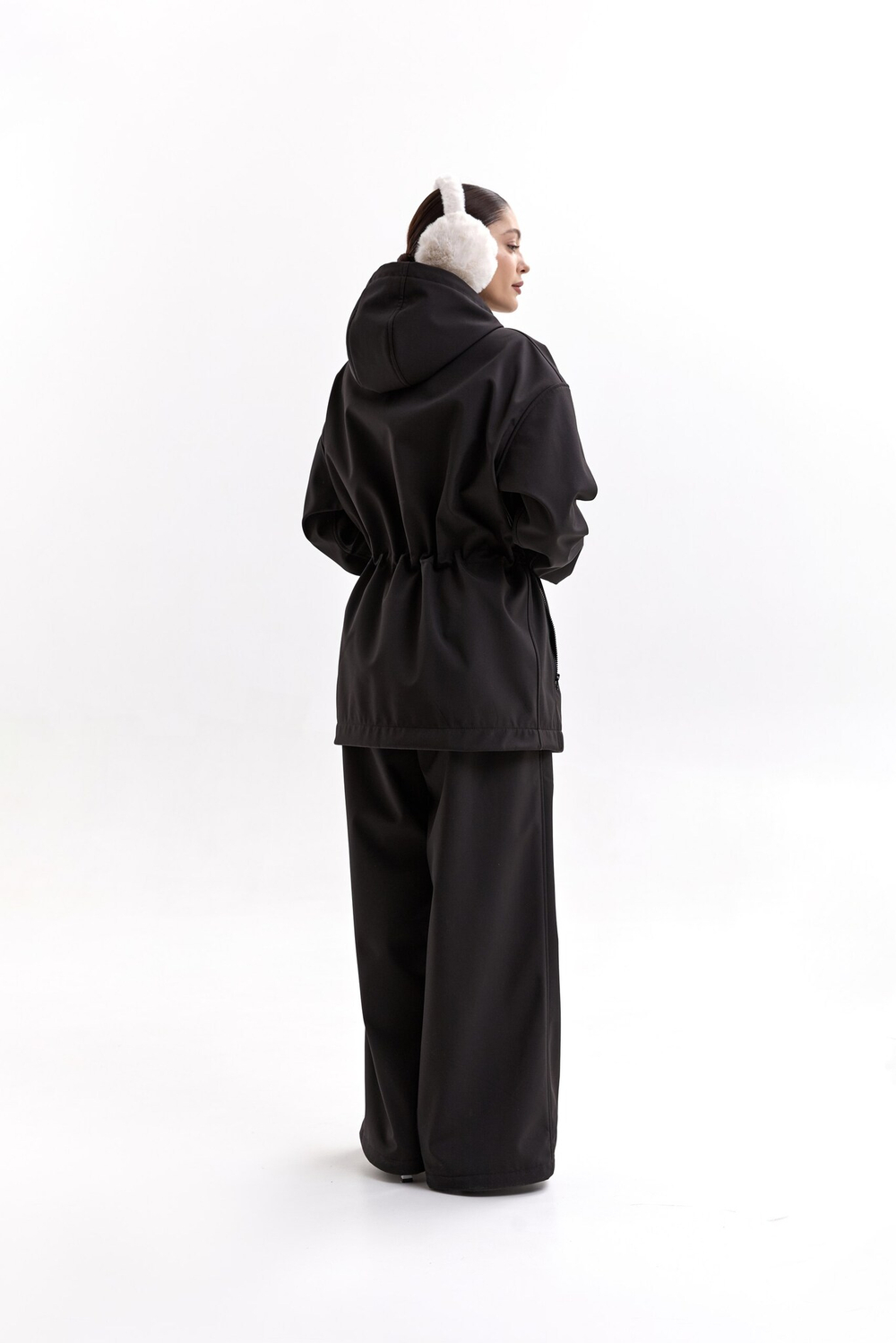 Куртка демисезонная черная