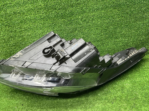 Фара правая Kia Seltos (2019-2025) галоген