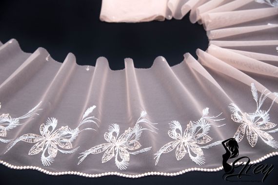 05-119 ОПТ Вышивка на неэл. сетке 21 см, в серебре, персик/телесный/серый