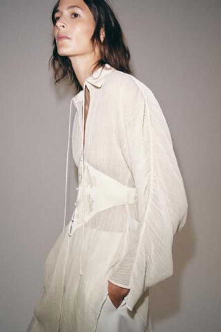 ZARA БЛУЗА ИЗ ЖОРЖЕТА С КРУЖЕВОМ — ZW COLLECTION, ЭКРЮ