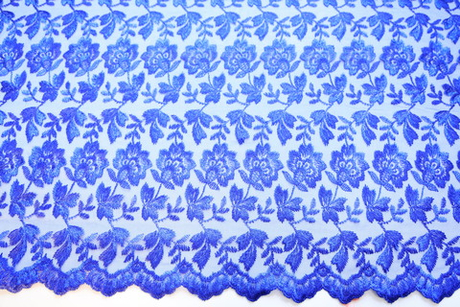 Вышивка на сетке