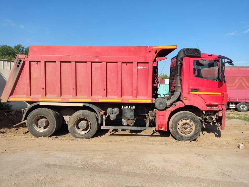 КамАЗ 6520 6x4 Самосвал 6520-43 (Дизельный, 11,8 л, 400 л.с., МТ)