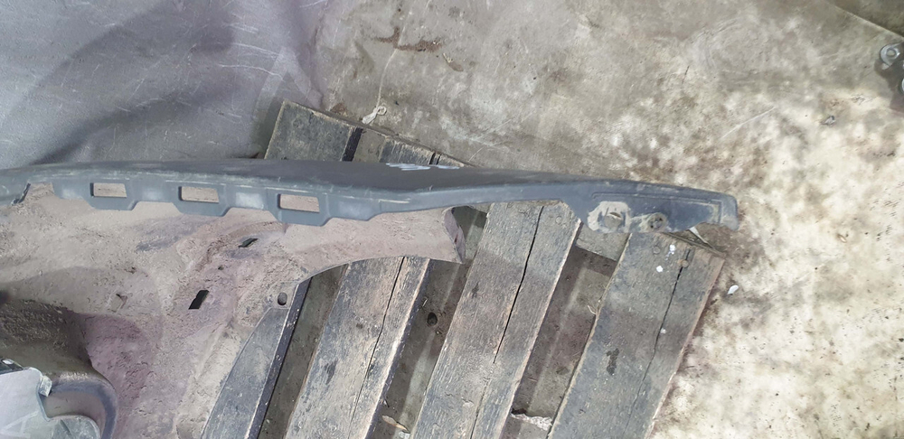 Бампер задний LADA Largus 12-нв Б/У Оригинал 8450000257