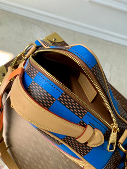 Louis Vuitton Chess Messenger