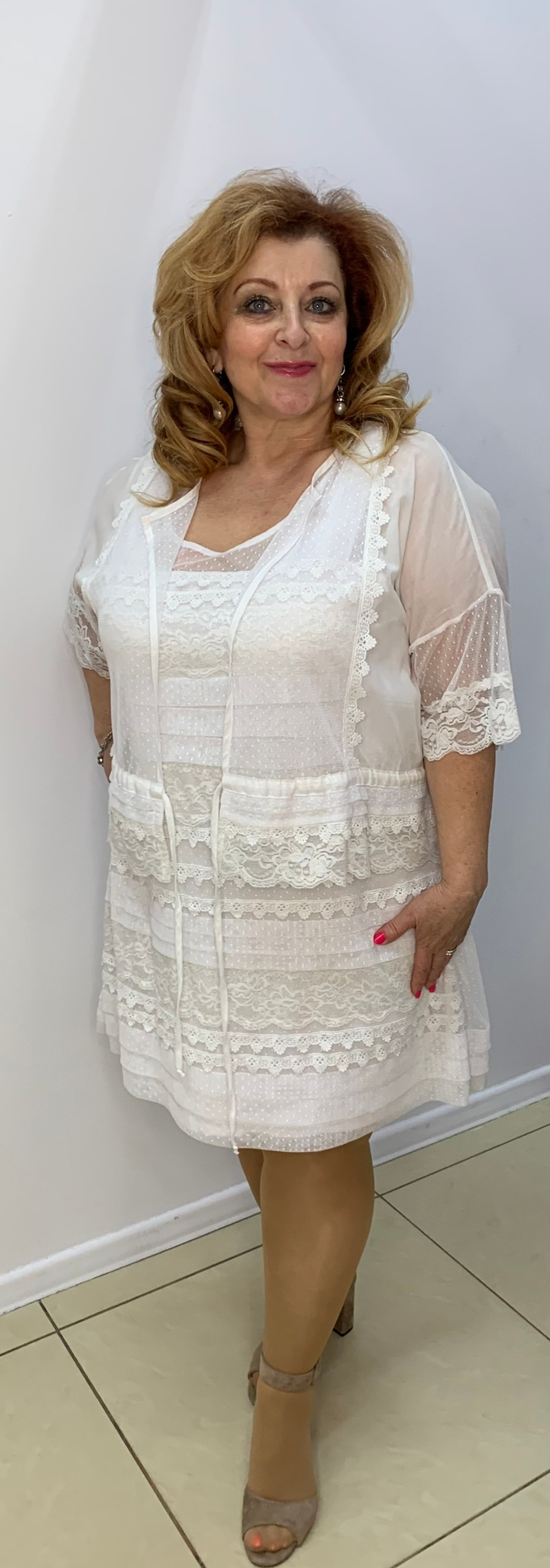 Нарядная белая двойка с кружевами и ажуром