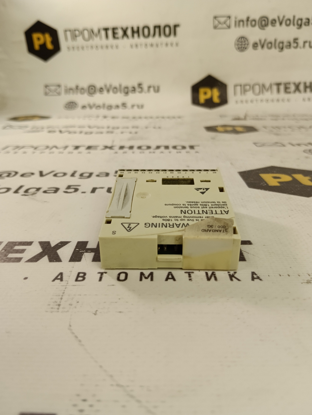 Lenze  E82ZAFSC б/у